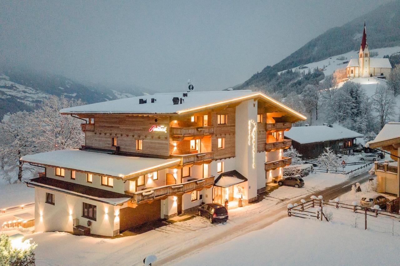 Hotel Garni Romantik Fügen Extérieur photo