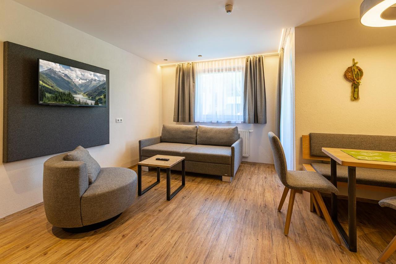 Hotel Garni Romantik Fügen Extérieur photo