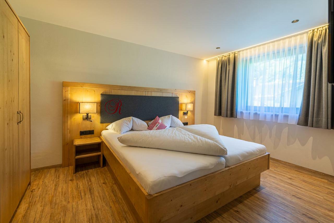 Hotel Garni Romantik Fügen Extérieur photo